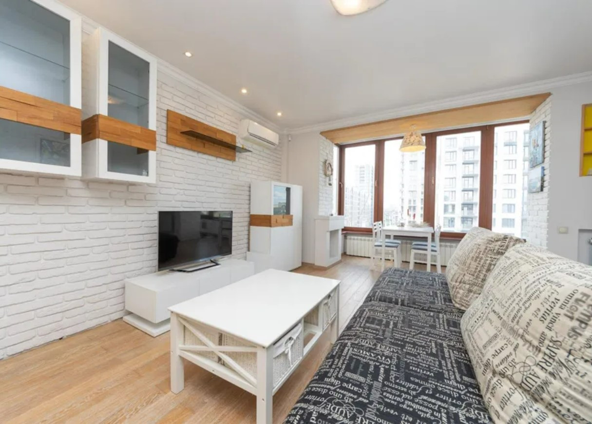 Продажа 2к квартиры в Киеве,  Гончара Олеся ул., 9