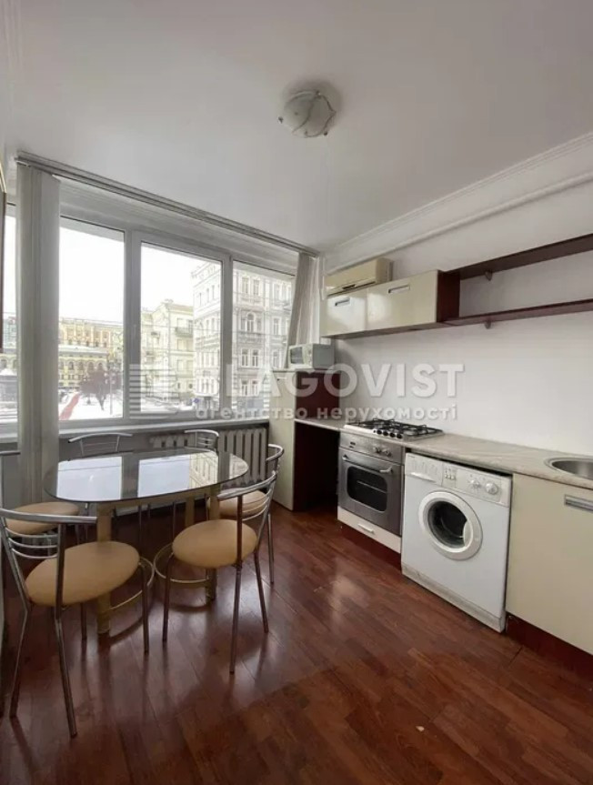Продажа 3к квартиры в Киеве,  Владимирская ул., 0