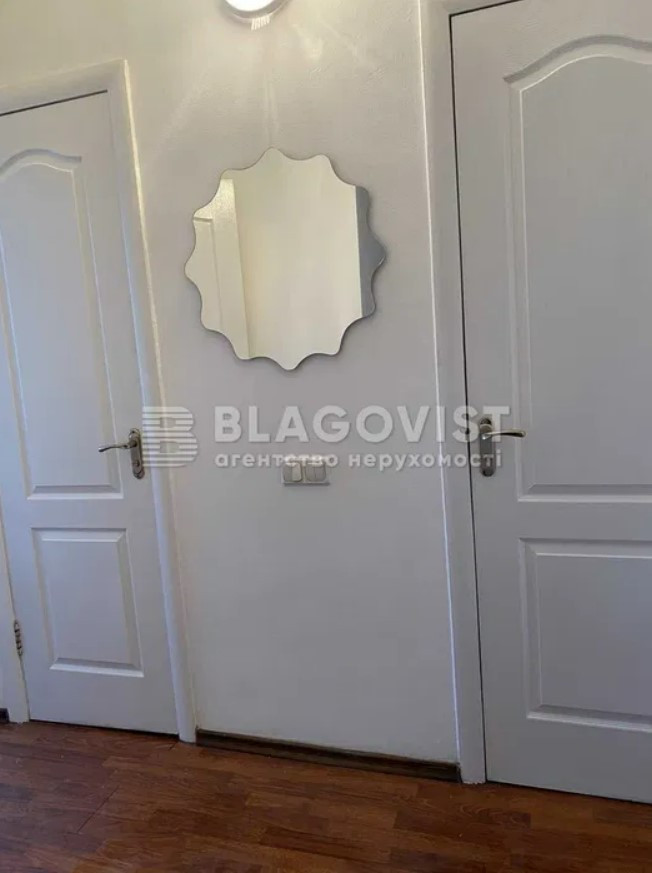 Продажа 3к квартиры в Киеве,  Владимирская ул., 2
