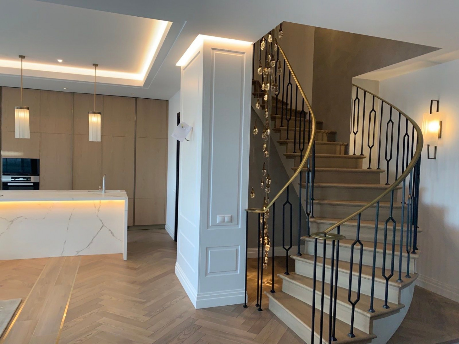 Продаж 3к квартири в Києві,  Драгомирова Михайла вул., 14А 14