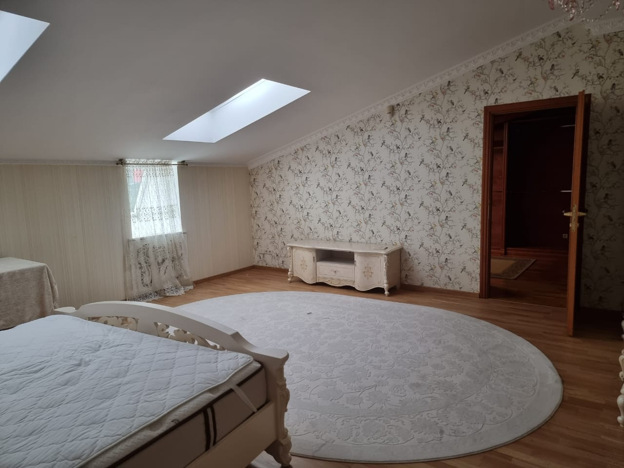Оренда 6к квартири в Києві,  Ярославів Вал вул., 16Б 17
