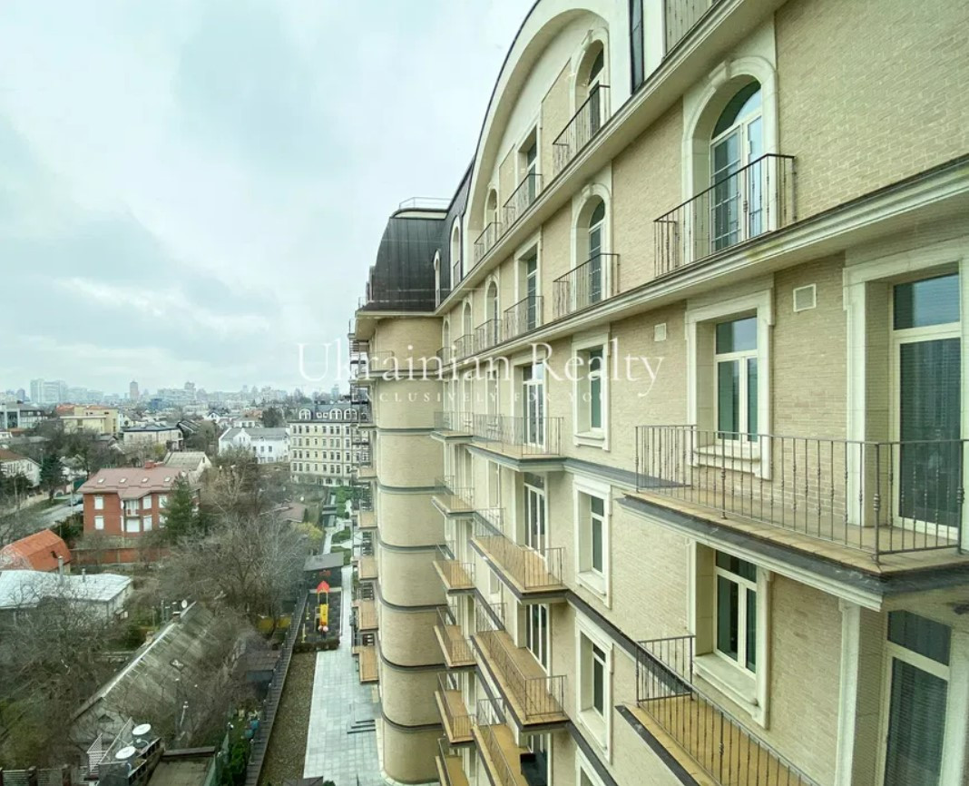Аренда 4к квартиры в Киеве,  ЖК Ренессанс Резиденс, Новоселицкая ул., 10 5