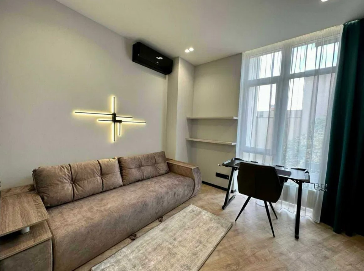 Аренда 3к квартиры в Киеве, ЖК Бульвар Фонтанов, Саперне Поле ул., 3 9