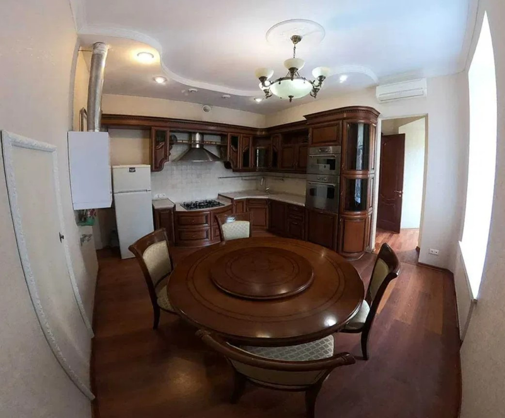 Продажа 4к квартиры в Киеве,  Гоголевская ул., 10 0