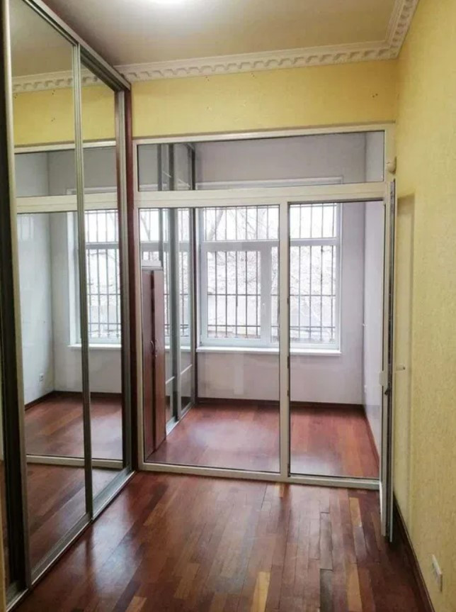 Продажа 4к квартиры в Киеве,  Гоголевская ул., 10 6