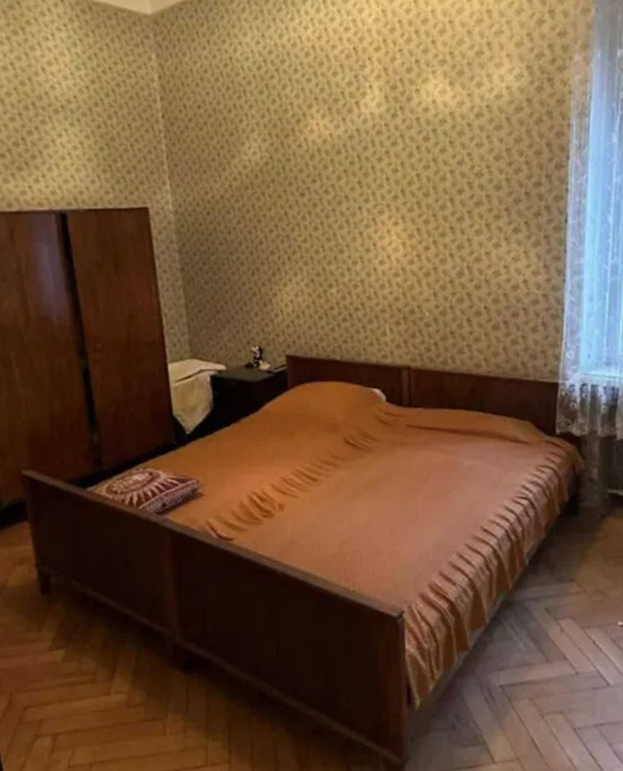 Продажа 4к квартиры в Киеве,  Терещенковская ул., 13 7