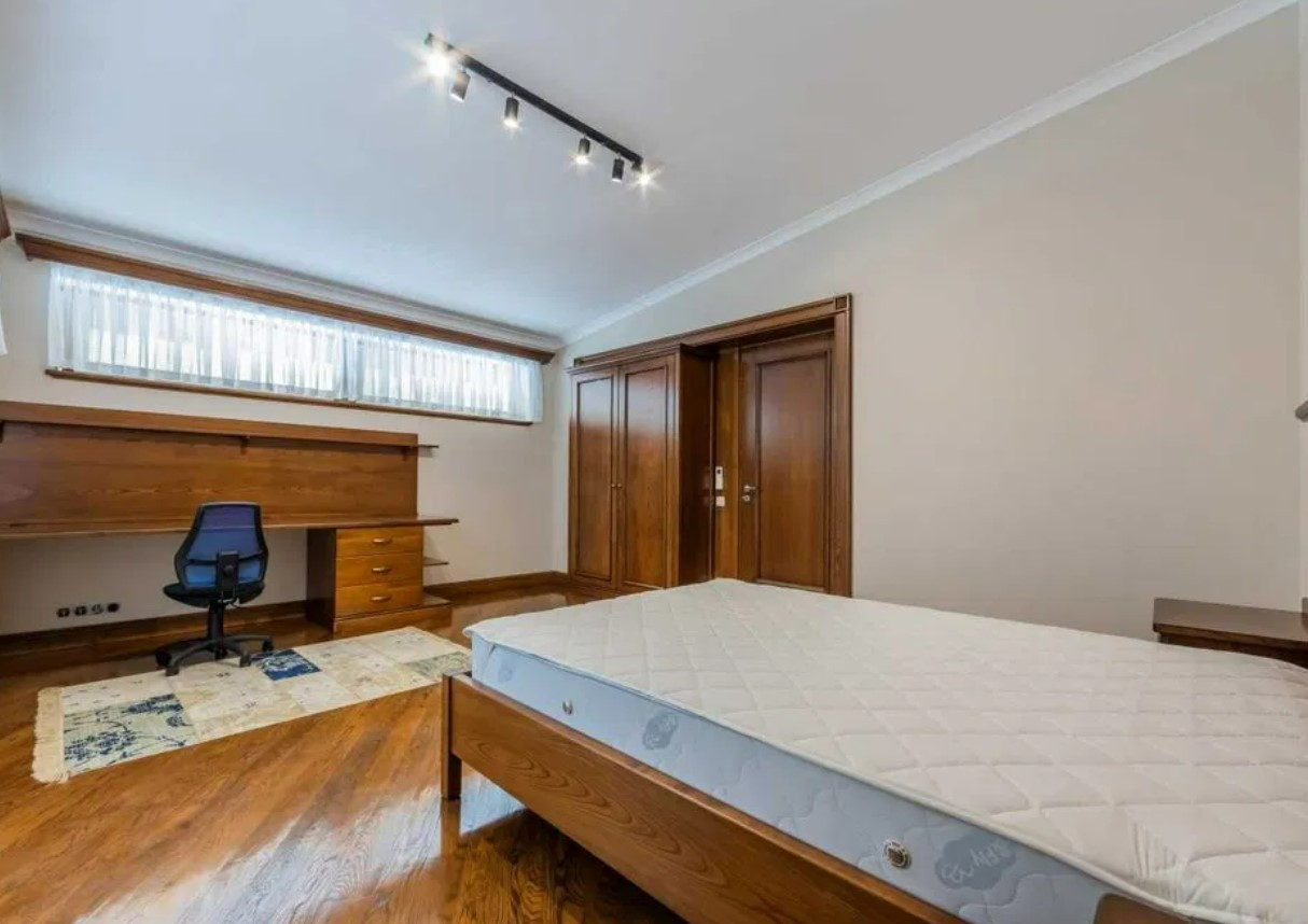 Аренда 6к дома в Киеве,  Феодосийская ул., 9