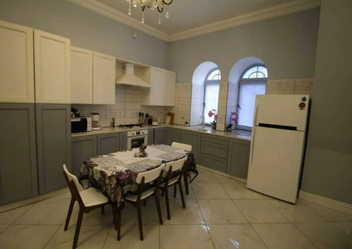 Продажа 4к квартиры в Киеве,  Воздвиженская ул., 34 0