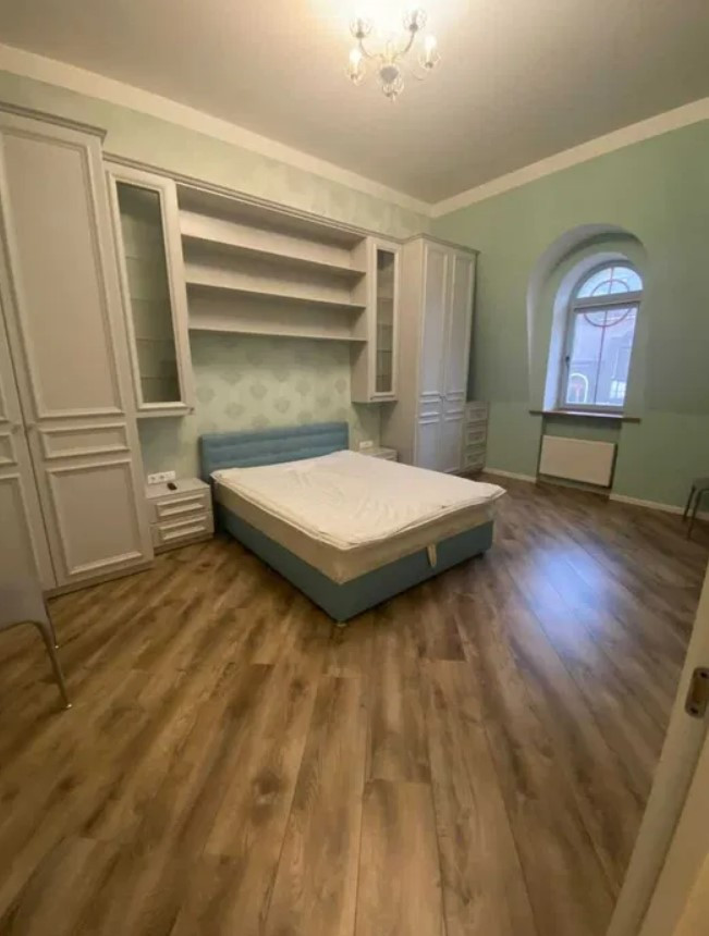 Продажа 4к квартиры в Киеве,  Воздвиженская ул., 34 11