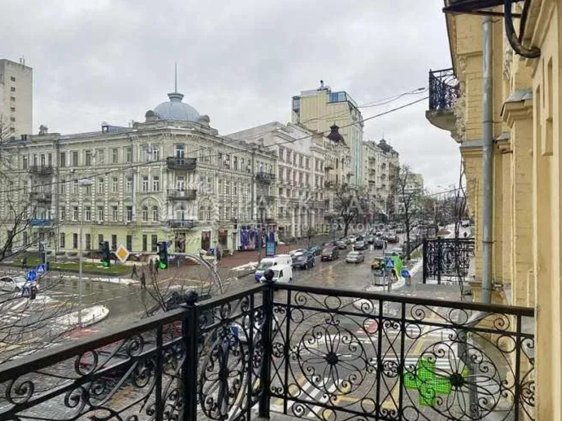 Продажа 4к квартиры в Киеве,  Богдана Хмельницкого ул., 33/34 1