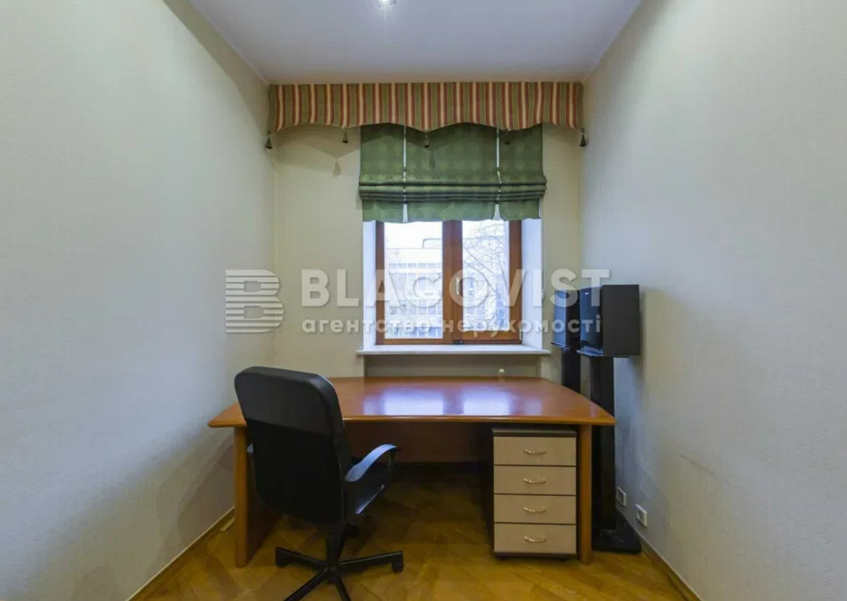 Продажа 4к квартиры в Киеве,  Стретенская ул., 11 9