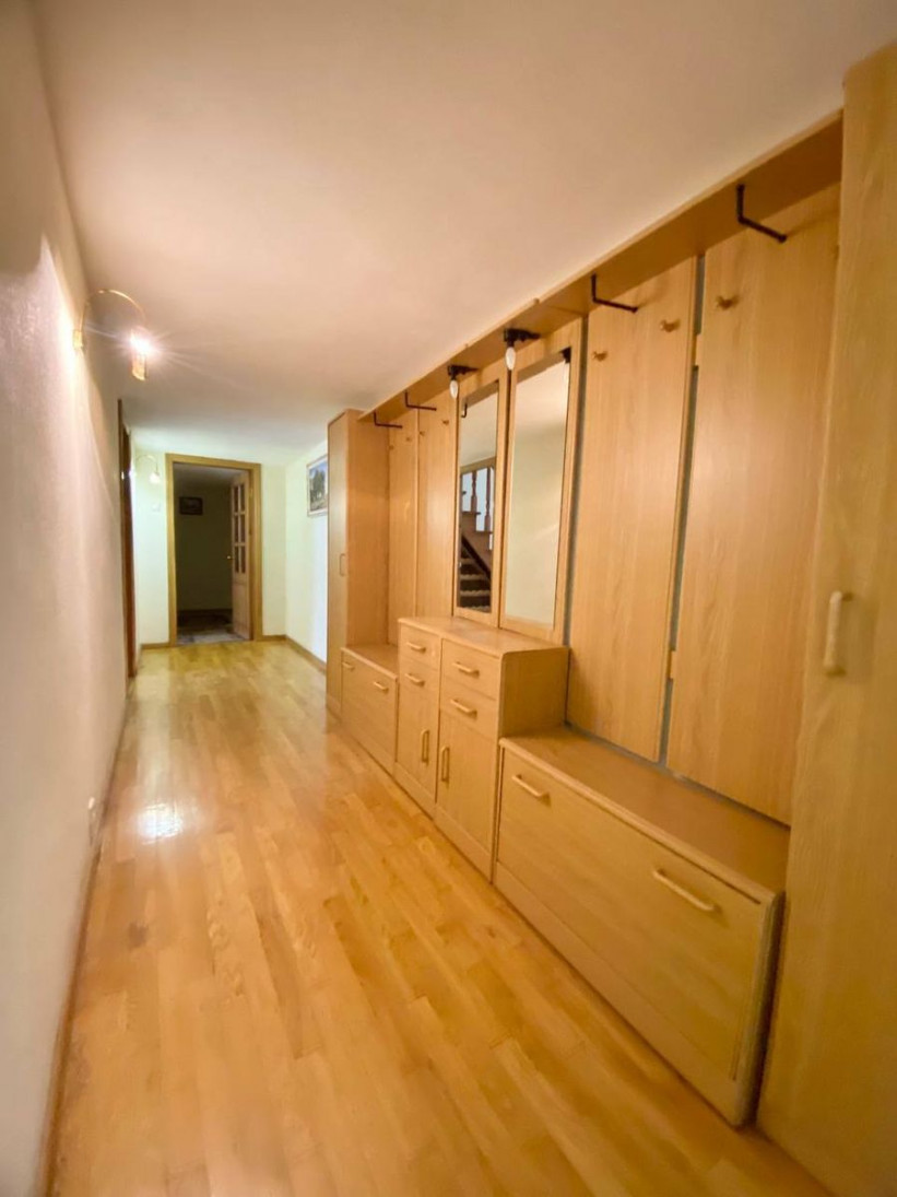 Продажа 3к квартиры в Киеве,  Заньковецкой ул., 6 3