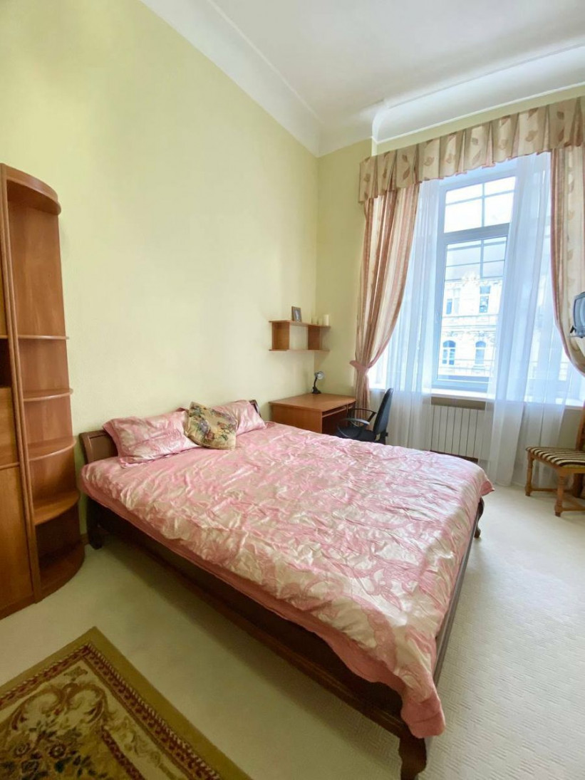 Продажа 3к квартиры в Киеве,  Заньковецкой ул., 6 11