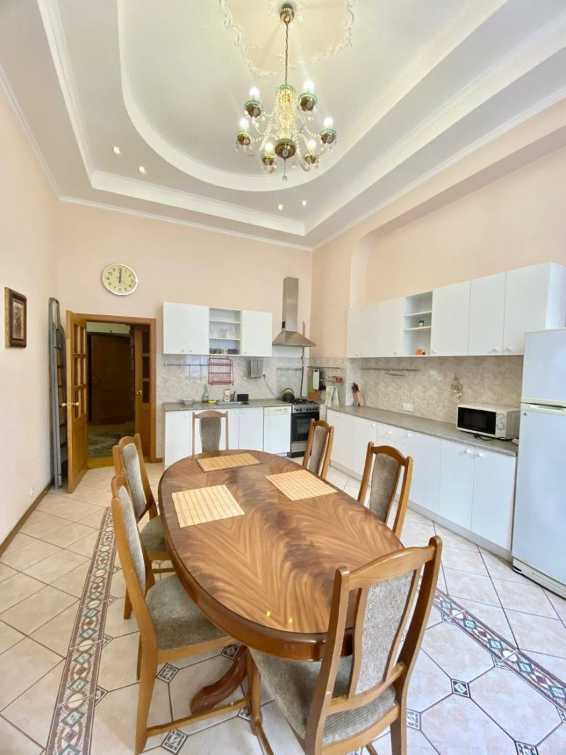 Продажа 3к квартиры в Киеве,  Заньковецкой ул., 6 18