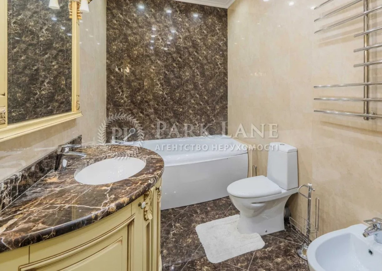Продажа 3к квартиры в Киеве,  Коцюбинского Михаила ул., 9 5