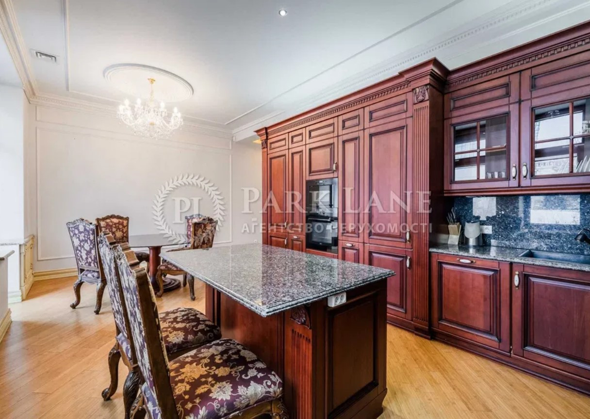 Продажа 3к квартиры в Киеве,  Коцюбинского Михаила ул., 9 9