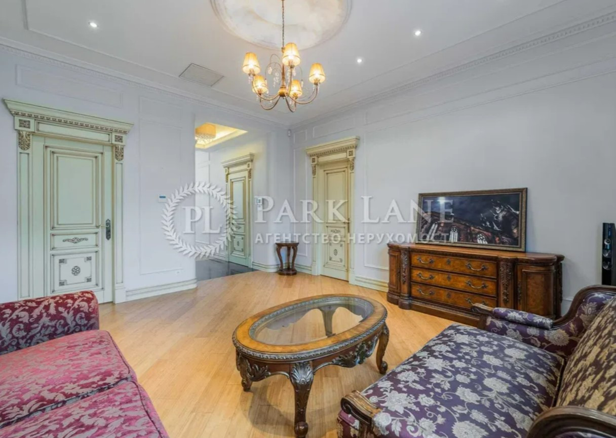 Продажа 3к квартиры в Киеве,  Коцюбинского Михаила ул., 9 16