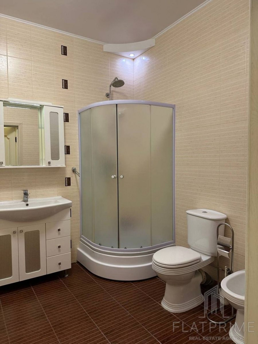 Продажа 2к квартиры в Киеве,  ЖК Карнеги Тауер, Кловский спуск, 7А 1
