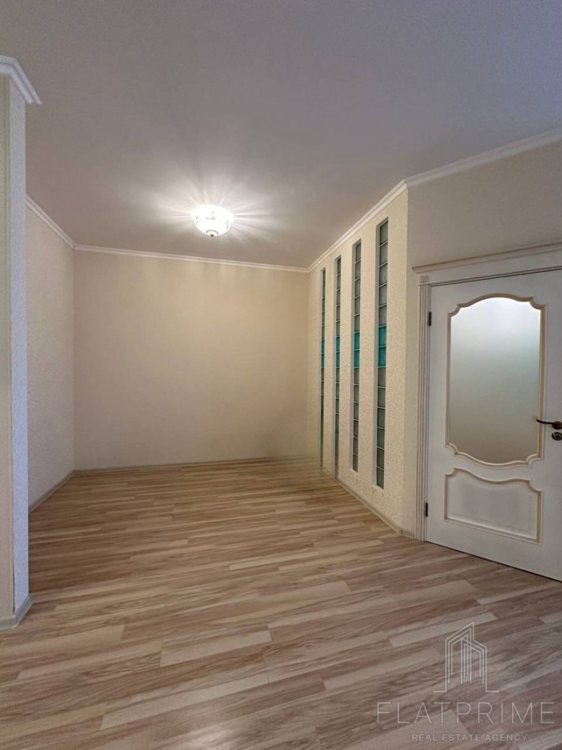 Продажа 2к квартиры в Киеве,  ЖК Карнеги Тауер, Кловский спуск, 7А 6