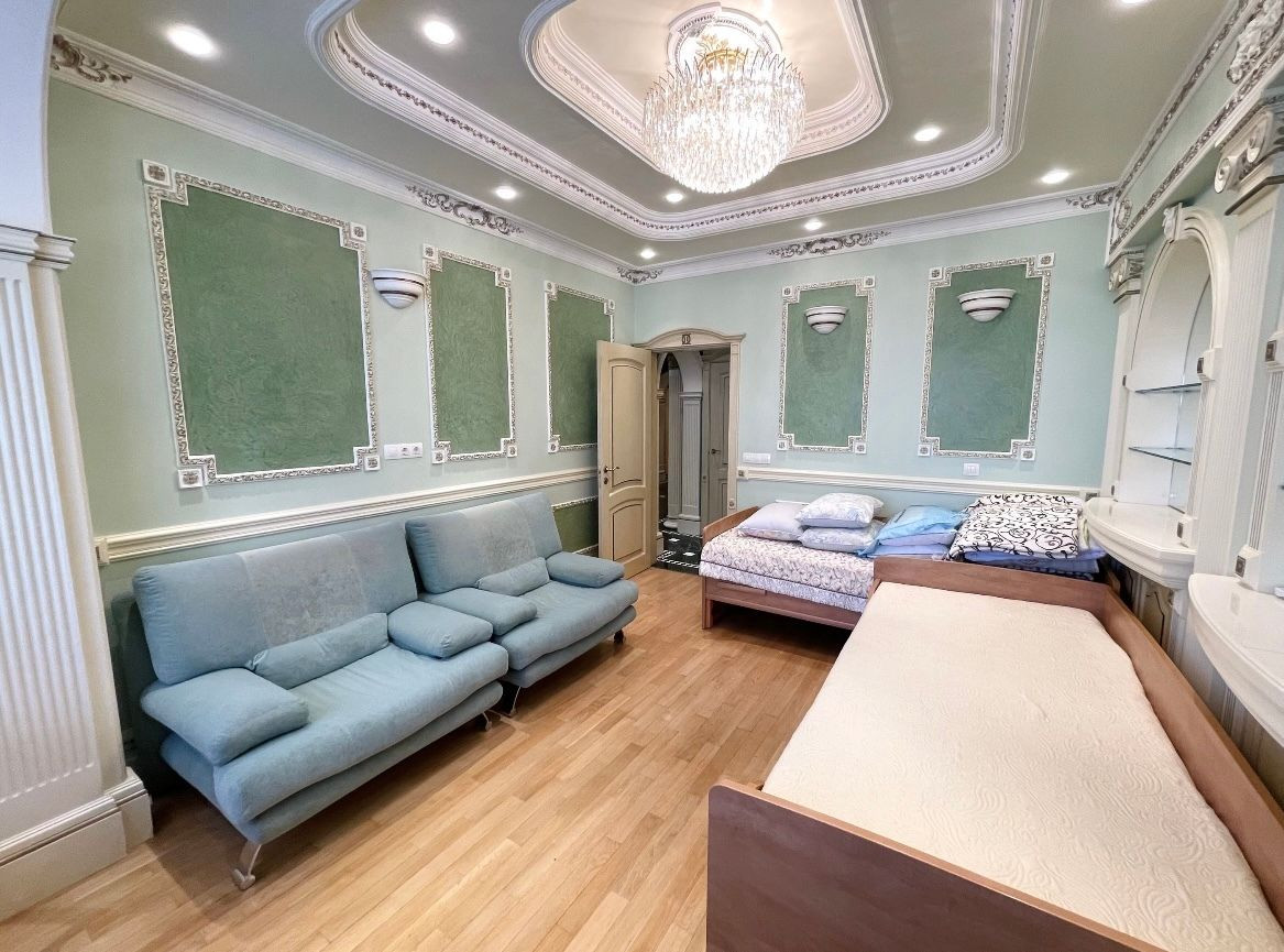 Аренда 4к квартиры в Киеве,  Лабораторная ул., 8 7