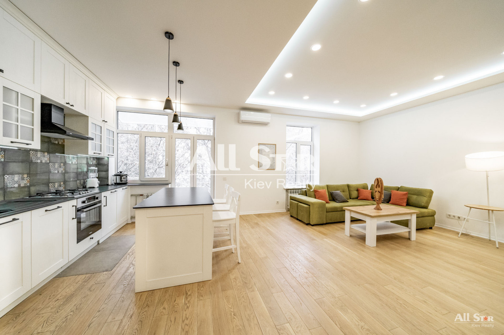 Продажа 3к квартиры в Киеве,  Гончара Олеся ул., 43в 0