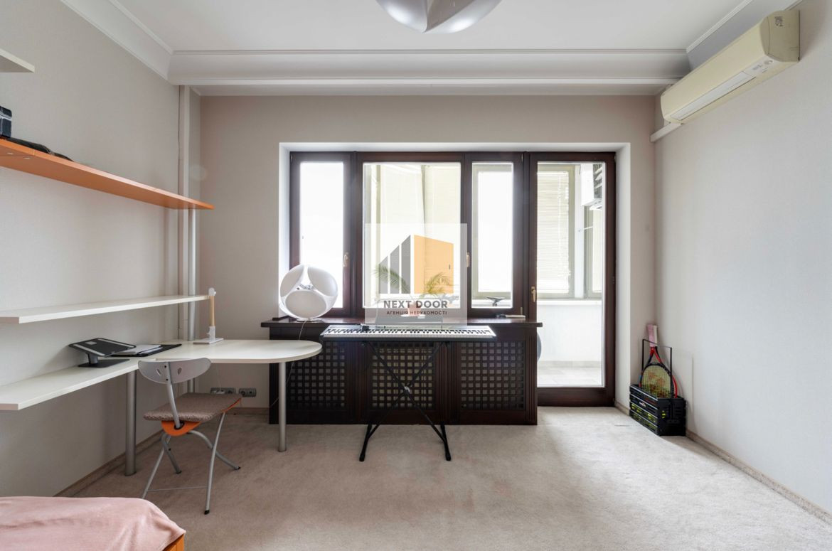 Продажа 4к квартиры в Киеве,  Кропивницкого ул., 10 7