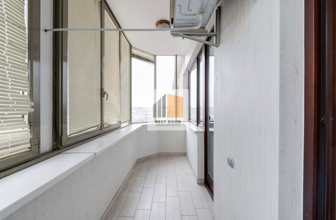 Продажа 4к квартиры в Киеве,  Кропивницкого ул., 10 11