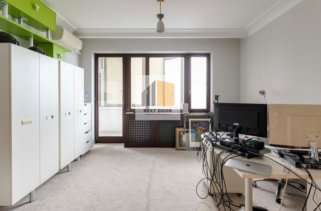 Продажа 4к квартиры в Киеве,  Кропивницкого ул., 10 12