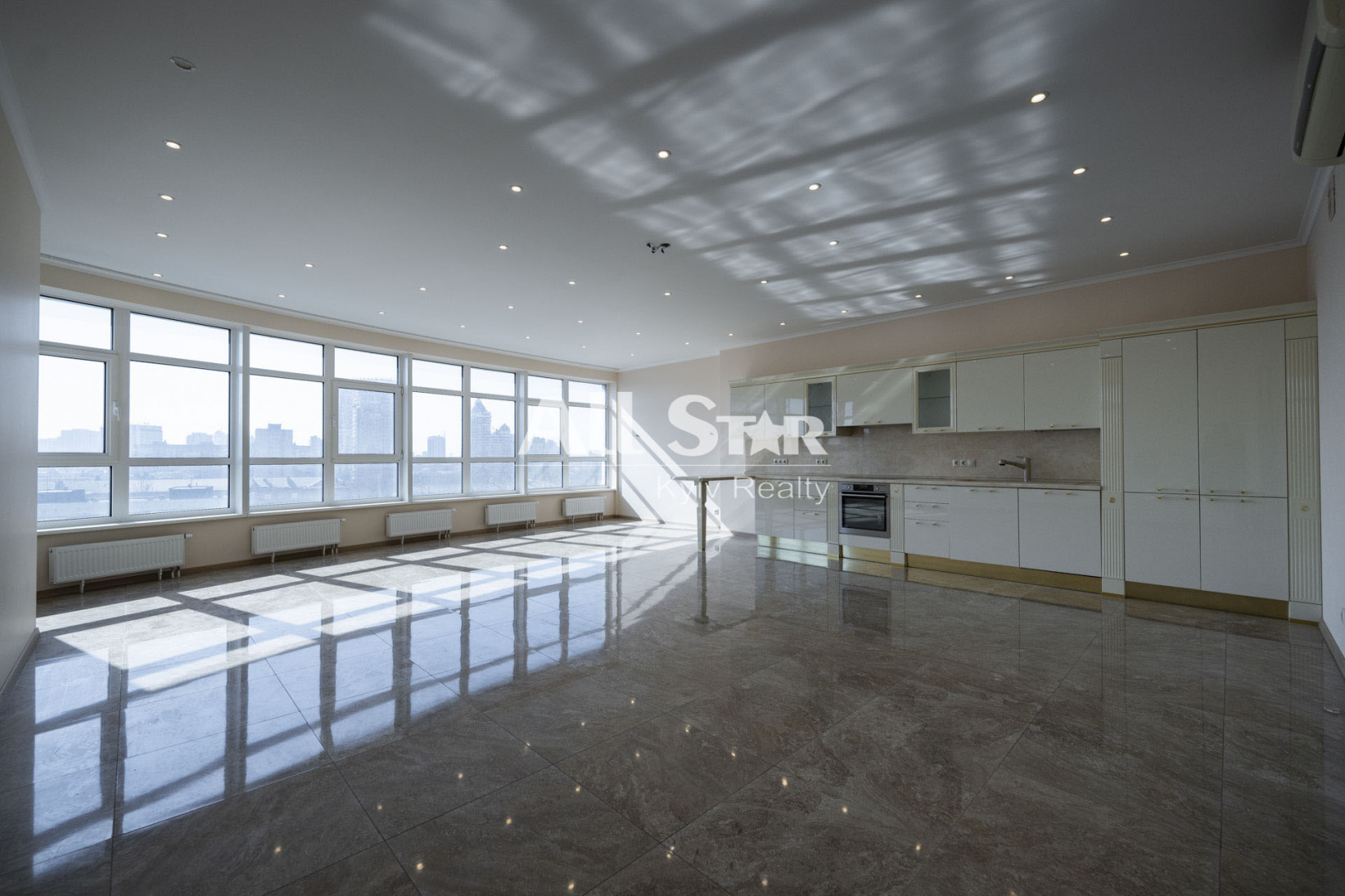 Аренда 4к квартиры в Киеве,  Кловский спуск, 7 0