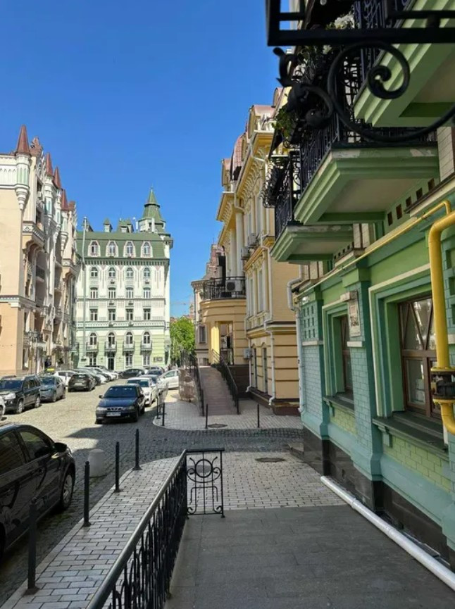Аренда 3к квартиры в Киеве,  Кожемяцкая ул., 14 1