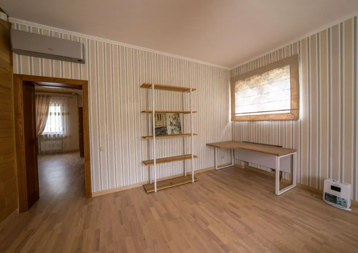 Оренда 5к будинки в Києві,  Квітки-Основ'яненка вул., 4