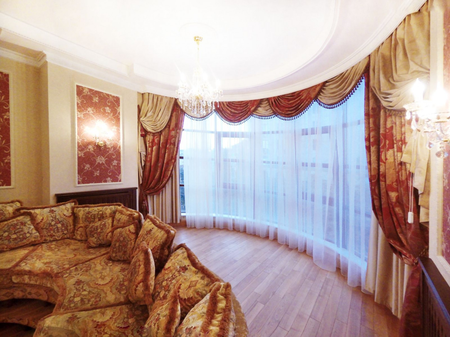 Аренда 3к квартиры в Киеве,  ЖК Капитолий, Крещатик ул., 27Б 3