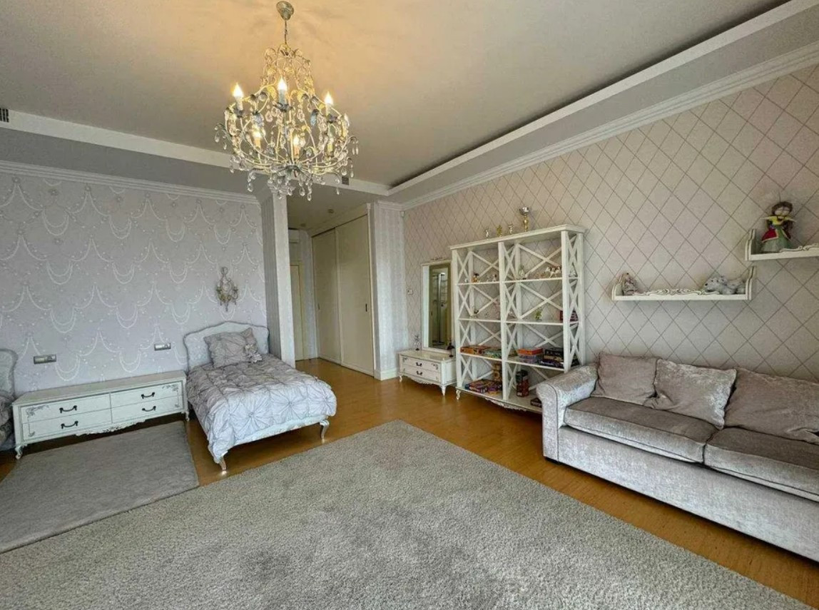 Аренда 3к квартиры в Киеве, Глазунова ул., 13 6