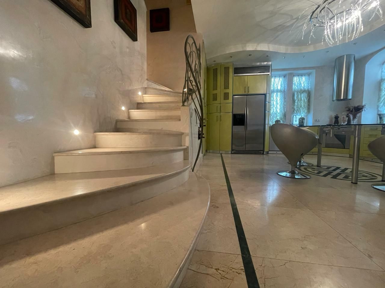 Аренда 3к квартиры в Киеве,  Орлика Филиппа ул., 6 2