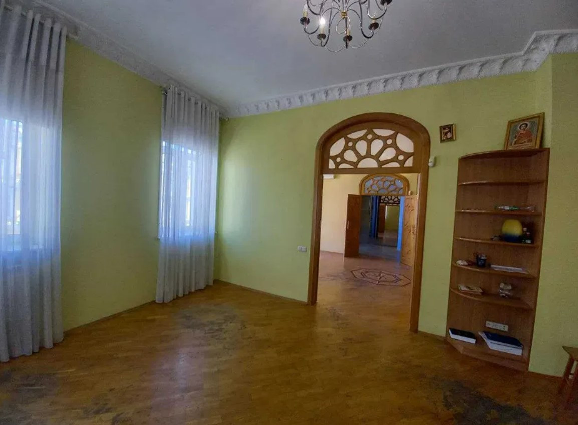 Продажа 3к квартиры в Киеве, Богдана Хмельницкого ул., 35/1 13