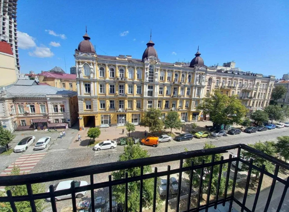 Продажа 3к квартиры в Киеве, Богдана Хмельницкого ул., 35/1 14
