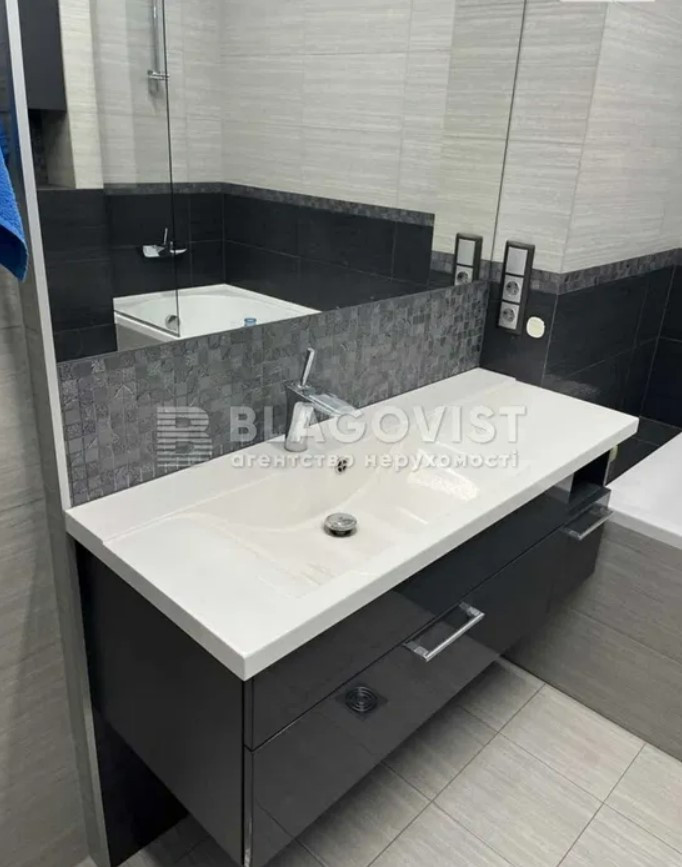 Продажа 4к квартиры в Киеве,  Обсерваторная ул., 10 7