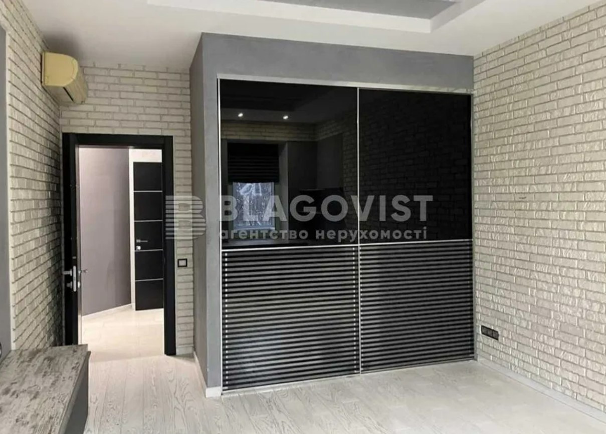 Продажа 4к квартиры в Киеве,  Обсерваторная ул., 10 8