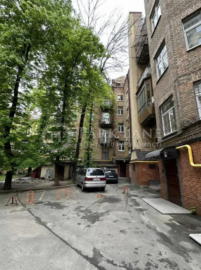 Продажа 2к квартиры в Киеве,  Михайловский переулок, 16/16 1