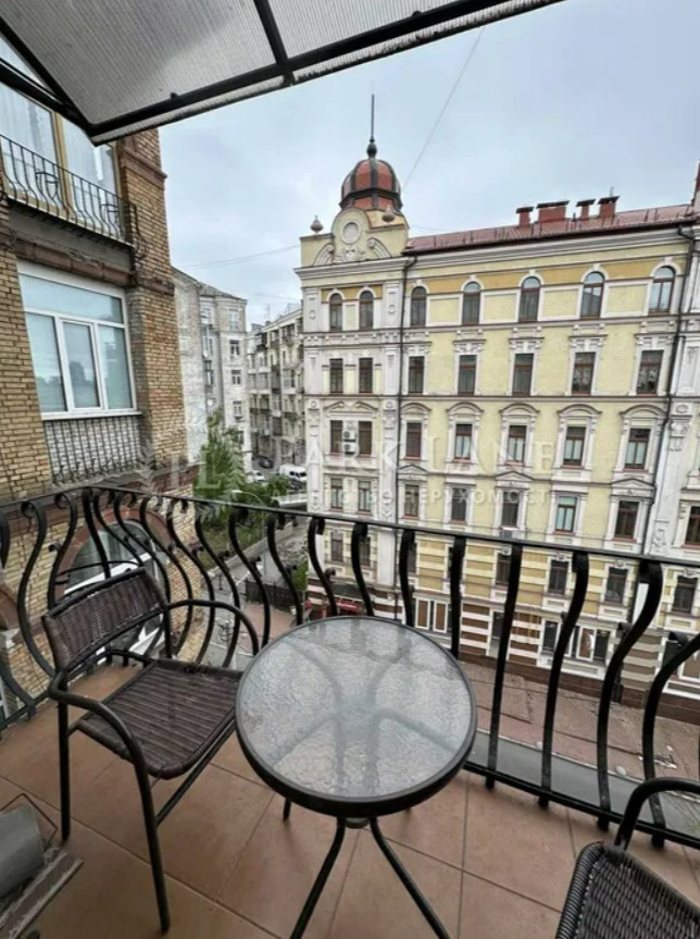 Продажа 2к квартиры в Киеве,  Михайловский переулок, 16/16 5