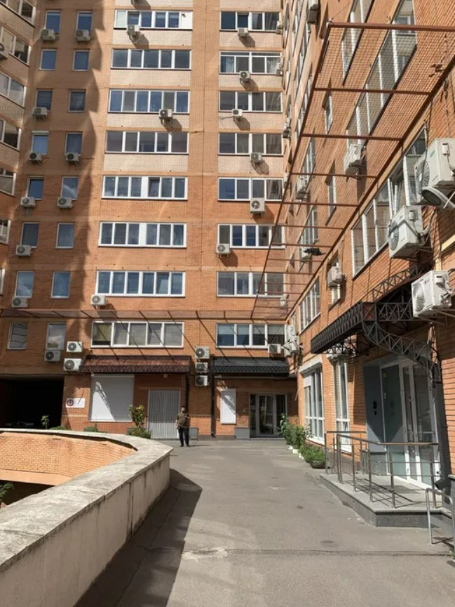 Аренда 3к квартиры в Киеве, Деловая ул. (Димитрова ул.), 2Б 1