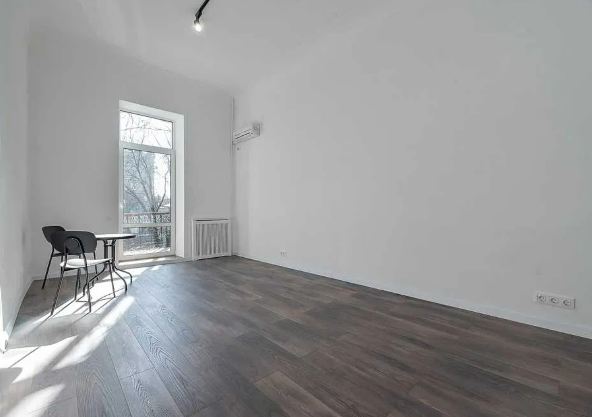 Продажа 3к квартиры в Киеве,  Богдана Хмельницкого ул., 3