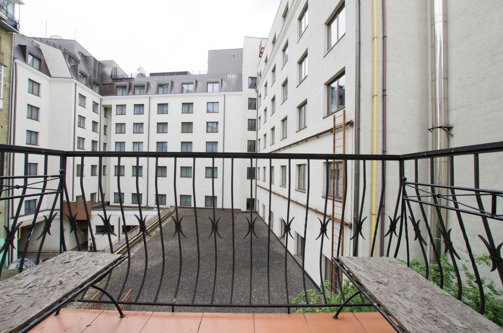 Аренда 2к квартиры в Киеве, Рейтарская ул., 25 1