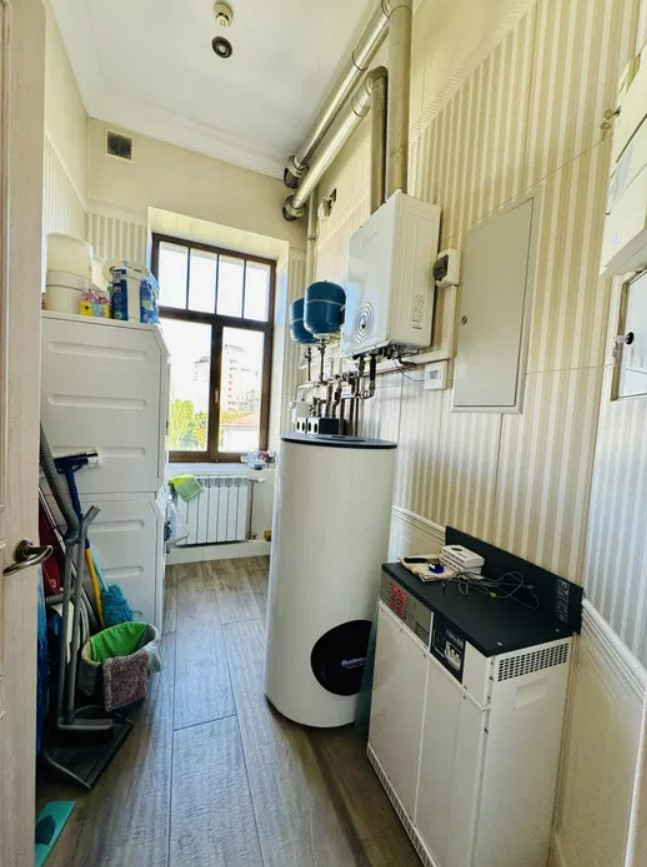 Аренда 4к квартиры в Киеве,  КД Замок на Паньковской, Паньковская ул., 8 3