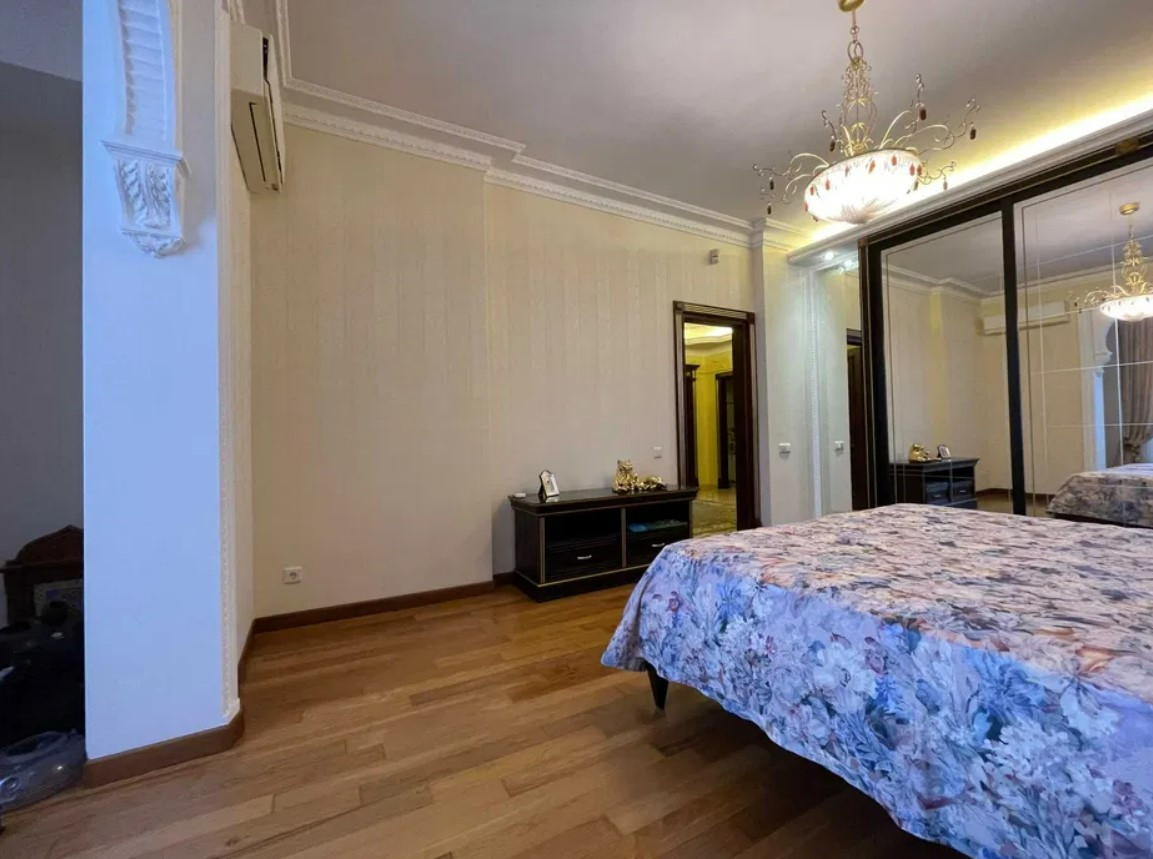 Аренда 3к квартиры в Киеве,  Кудрявский спуск, 3Б 16