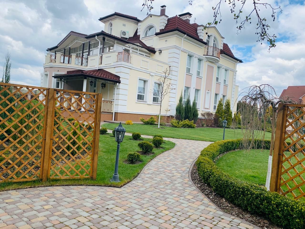 Аренда 6к дома в Киеве,  Горюшко Георгия ул., 7