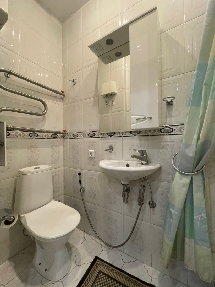 Аренда 5к квартиры в Киеве,  Чеховский переулок, 8 1
