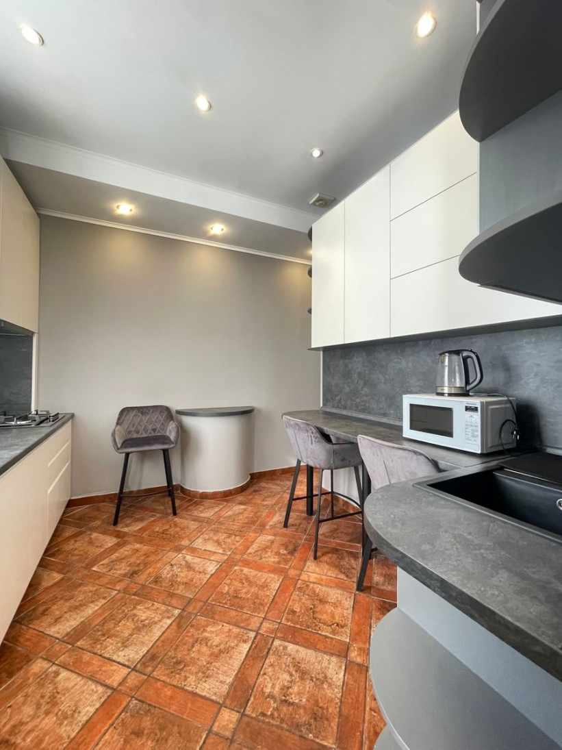 Аренда 5к квартиры в Киеве,  Чеховский переулок, 8 5