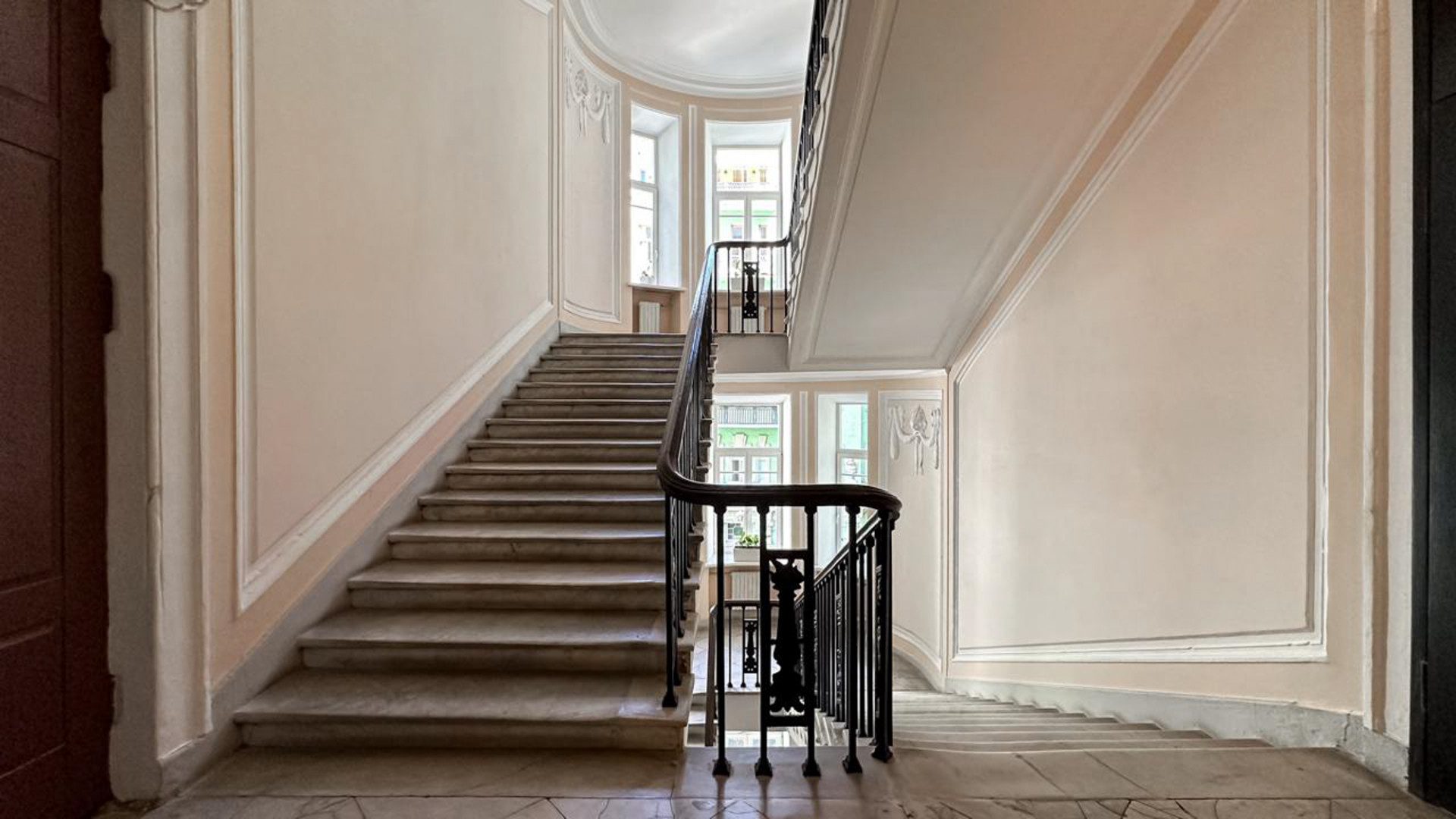 Аренда 4к квартиры в Киеве,  Терещенковская ул., 13 2