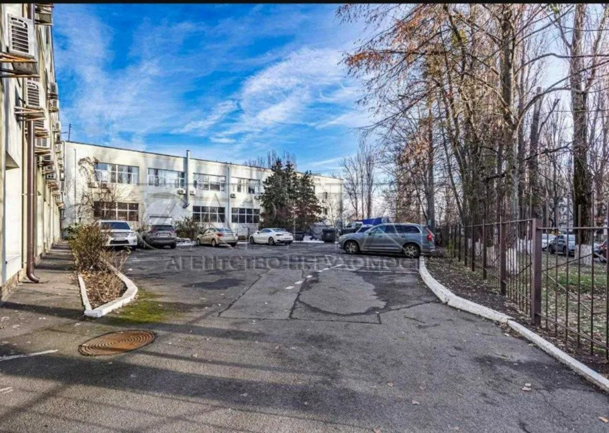 Аренда здания в Киеве,  Академика Туполева ул., 1